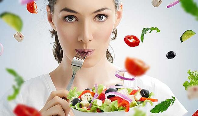 dieta mediterraneoan entsalada duen emakumea